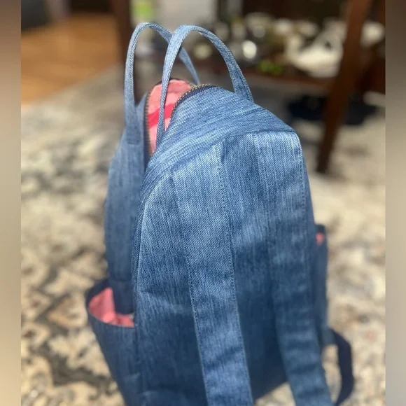 Herschel Mini Backpack! - Picture 10 of 11